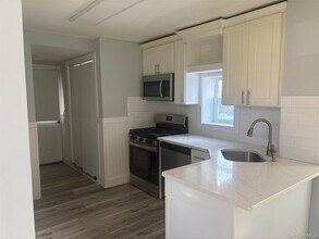 101 48th St in Lindenhurst, NY - Building Photo - Building Photo