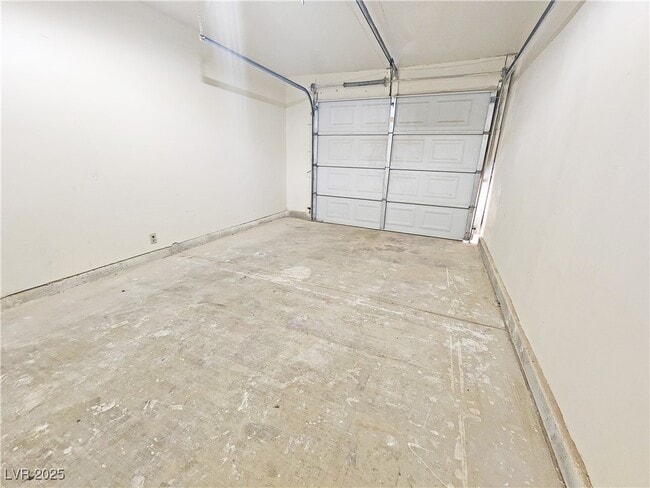 property at 2091 Sycamore Ave