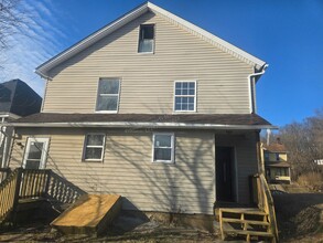 416 E Reynolds St in New Castle, PA - Building Photo - Building Photo