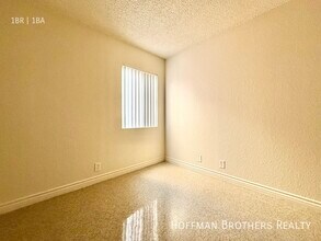 8900 Burnet Ave in Los Angeles, CA - Building Photo - Building Photo