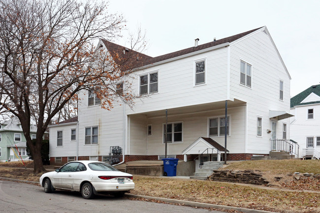 2650 Cottage Grove Ave in Des Moines, IA - Building Photo - Building Photo