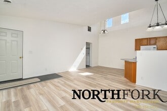 2667 E Mendota Dr in Boise, ID - Building Photo - Building Photo