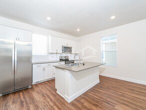 6042 W South Jordan Pky in South Jordan, UT - Building Photo - Building Photo