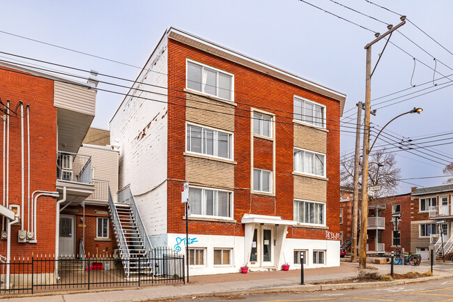 3145 Laurier E