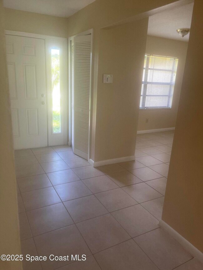 1534 Amador Ave NW in Palm Bay, FL - Building Photo - Building Photo