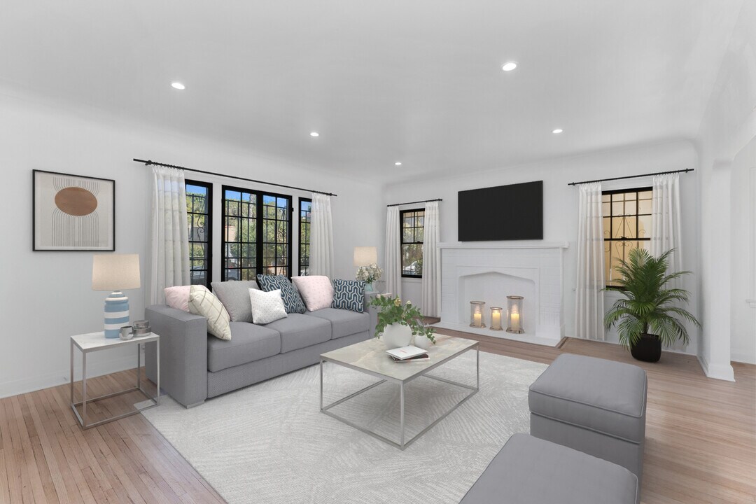 641 N Irving Blvd in Los Angeles, CA - Building Photo