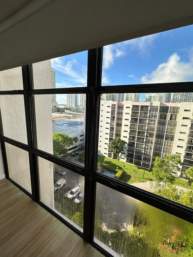 property at 17001 N Bay Rd