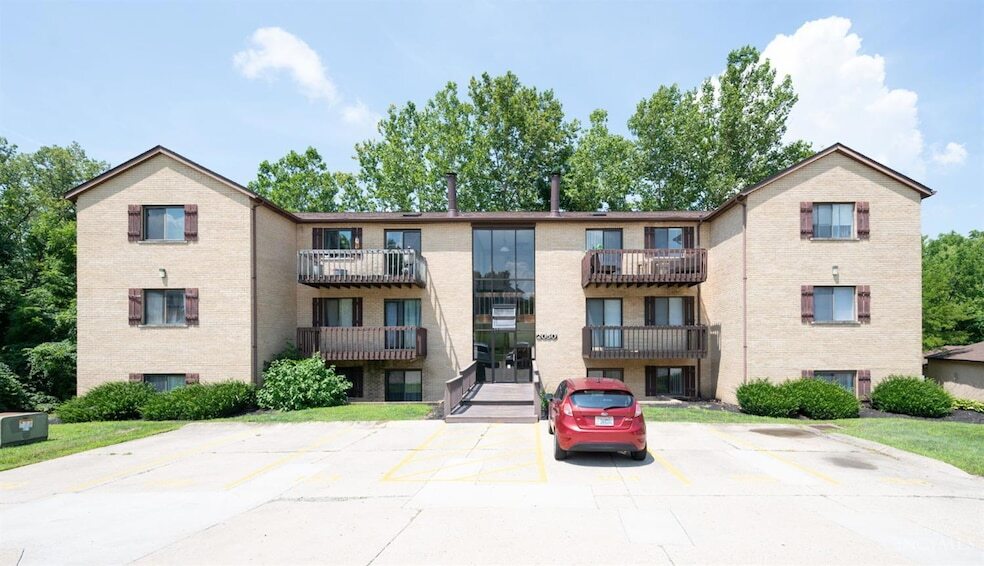 2050 Augusta Blvd in Fairfield, OH - Building Photo