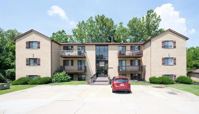 property at 2050 Augusta Blvd
