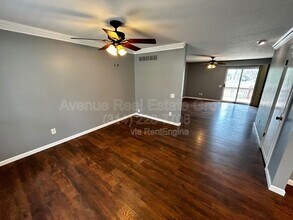 1639 Preston Park Ln in St. Louis, MO - Building Photo - Building Photo