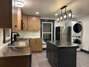 407 Collicello St, Unit 407B Collicello Street in Harrisonburg, VA - Building Photo - Building Photo