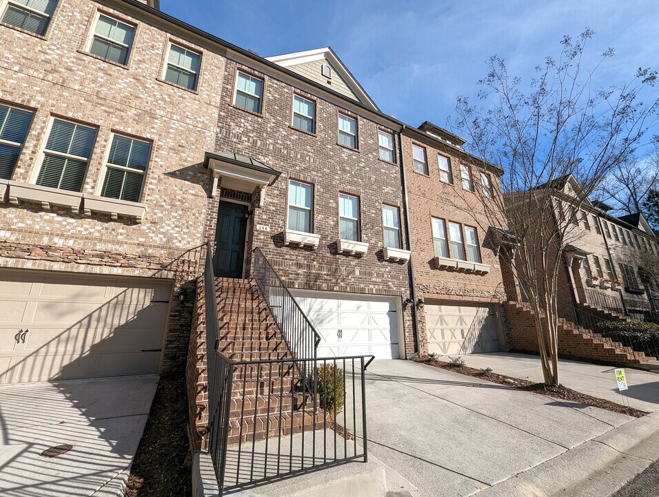 146 Brindle Ln in Alpharetta, GA - Foto de edificio