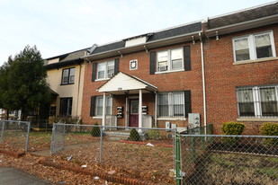 1718 West Virginia Ave NE Apartments