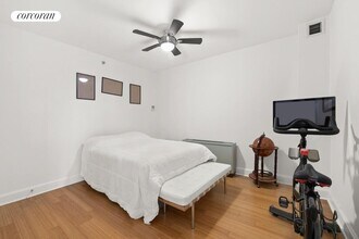 505 W 47th St in New York, NY - Building Photo - Building Photo