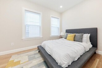 37 Chelsea St, Unit 1 in Boston, MA - Foto de edificio - Building Photo