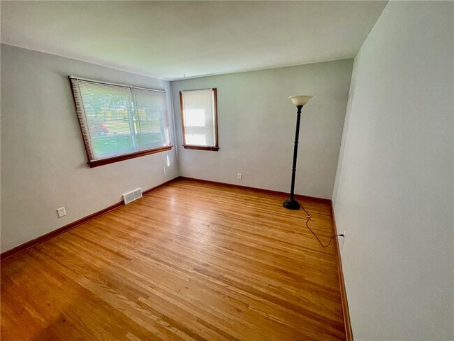 property at 1007 S Washington St