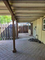 933 Delaware St in Fairfield, CA - Building Photo