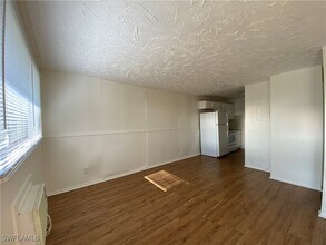 3215 Jeffcott St in Ft. Myers, FL - Building Photo - Building Photo