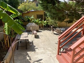 1015 3/4-929 W Kensington Rd in Los Angeles, CA - Building Photo - Building Photo