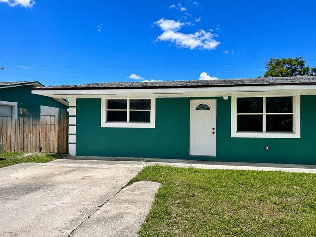1901 SW 97th Terrace