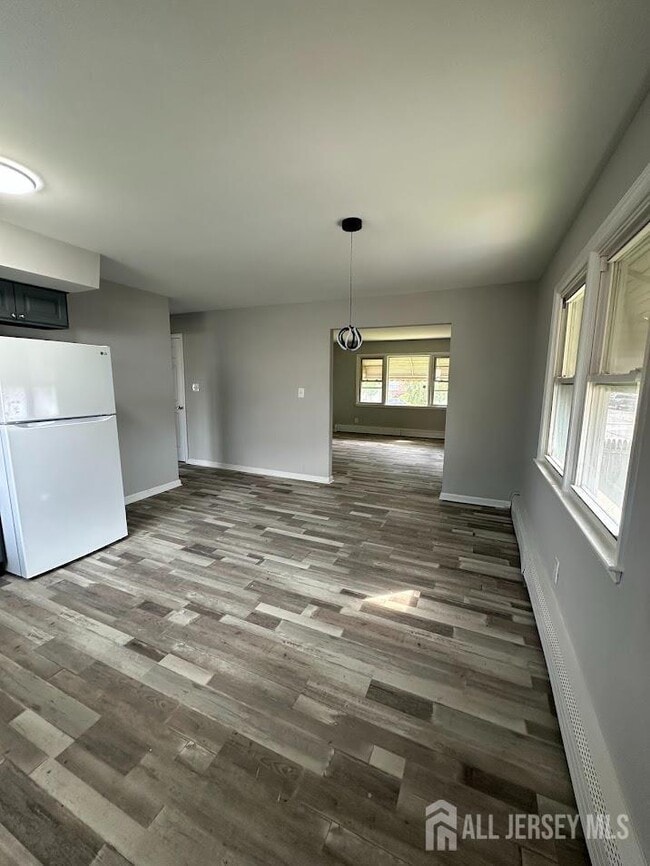 1316 McCandless St in Linden, NJ - Building Photo - Building Photo