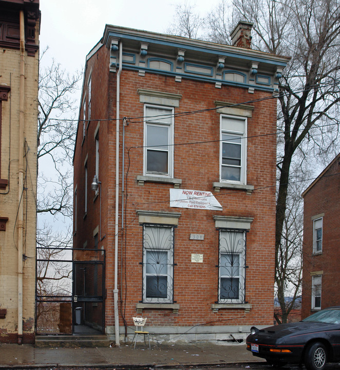 509 W McMicken Ave in Cincinnati, OH - Building Photo