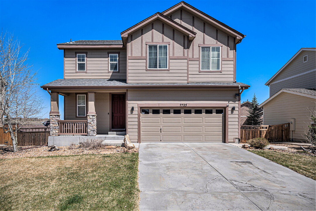 7725 Sabino Ln in Castle Rock, CO - Foto de edificio