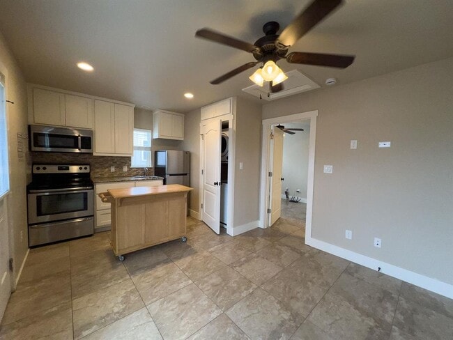 1306 Walnut Ave in Austin, TX - Building Photo - Building Photo