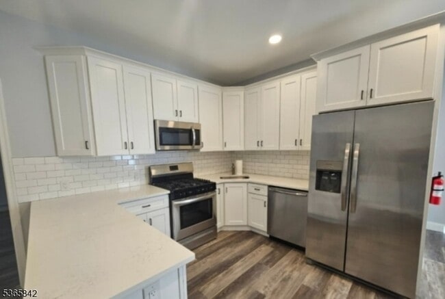 453 NJ-23, Unit 4 in Franklin, NJ - Building Photo - Building Photo