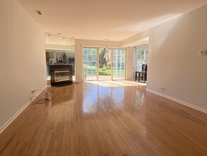 236 E Theodore Ln in Itasca, IL - Building Photo - Building Photo