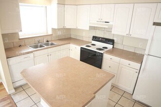 320 W Laurel St in Fort Collins, CO - Building Photo - Building Photo