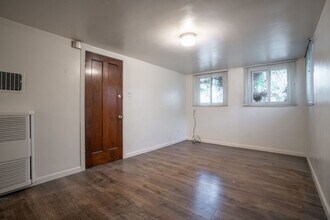 2390 S Marion St in Denver, CO - Building Photo - Building Photo