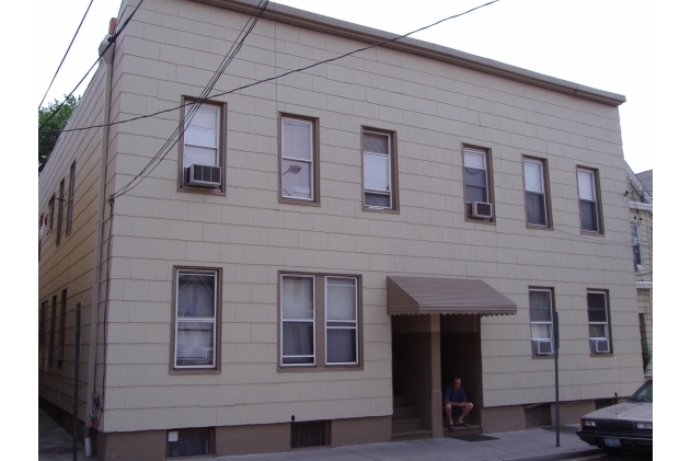 33-35 Arthur St in Clifton, NJ - Building Photo - Building Photo