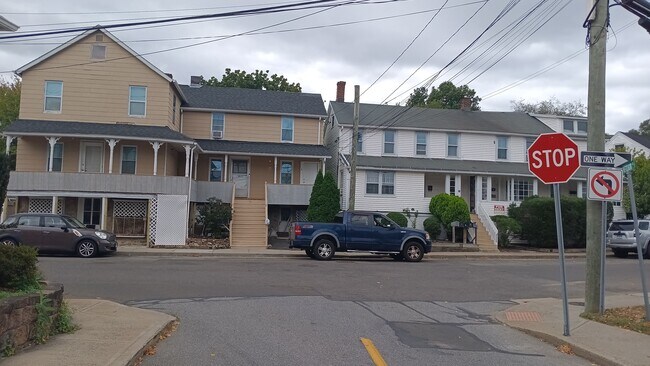 30 Franklin St, Unit 1