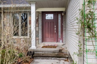 30705 Woodside Dr in Franklin, MI - Building Photo - Building Photo