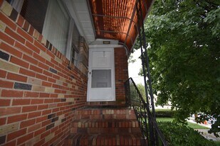 356 Slocum Way in Fort Lee, NJ - Building Photo