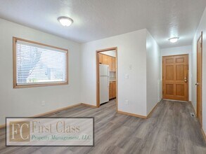 18001 Northeast Pacific Street in Portland, OR - Building Photo - Building Photo