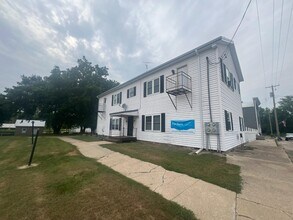 10729 Main St in Woodford, WI - Building Photo - Building Photo