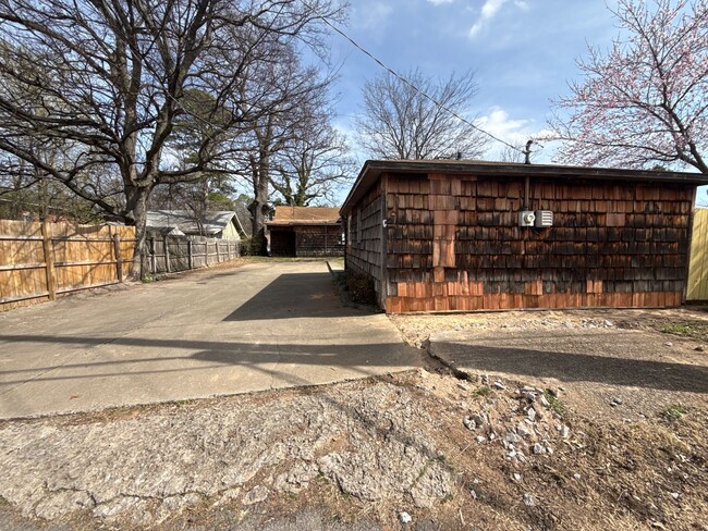 property at 1018 S 16th St