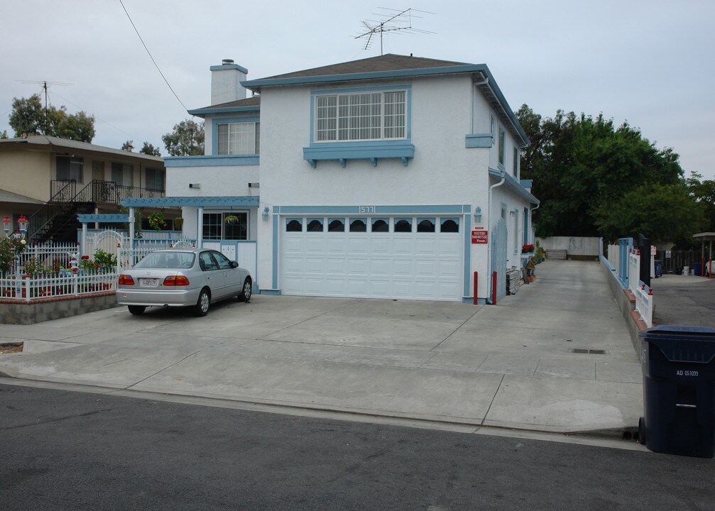 577 Columbia Ave in Sunnyvale, CA - Building Photo