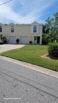 4936 Marina Palms Dr in Port Richey, FL - Building Photo