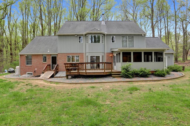 2121 Harmony Woods Rd in Owings Mills, MD - Building Photo - Building Photo