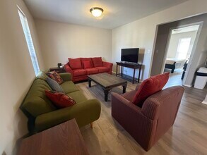 203 Wheaton Ct in Columbia, MO - Building Photo - Building Photo