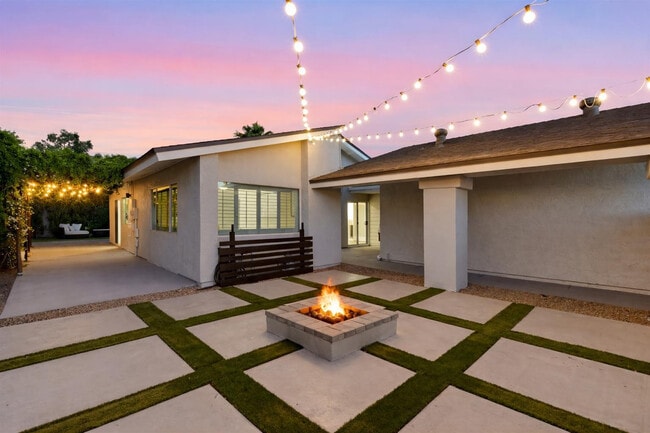 2521 N 87th Way in Scottsdale, AZ - Building Photo - Building Photo