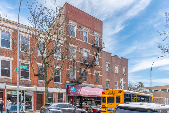 239 Court St in Brooklyn, NY - Building Photo - Building Photo