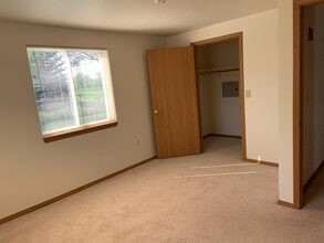 760 Chapel View Rd, Unit # unit4 in Green Bay, WI - Foto de edificio - Building Photo