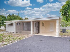242 NE 26th Ct in Pompano Beach, FL - Building Photo - Building Photo