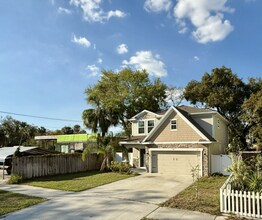 902 E 25th Ave in Tampa, FL - Building Photo - Building Photo