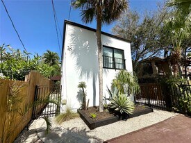 3147 Jackson Ave in Miami, FL - Building Photo