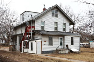 1806 Arlington Ave Apartments